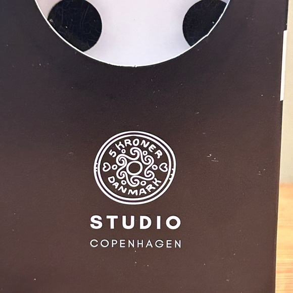 3 Handcrafted Domino Shaped Candles Made By Studio Copenhagen 100% Vegan Wax - Picture 14 of 14